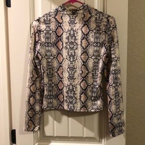 SHEIN small long sleeve top